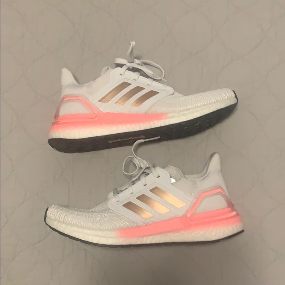 Women’s Adidas UltraBoost 20 Size 8